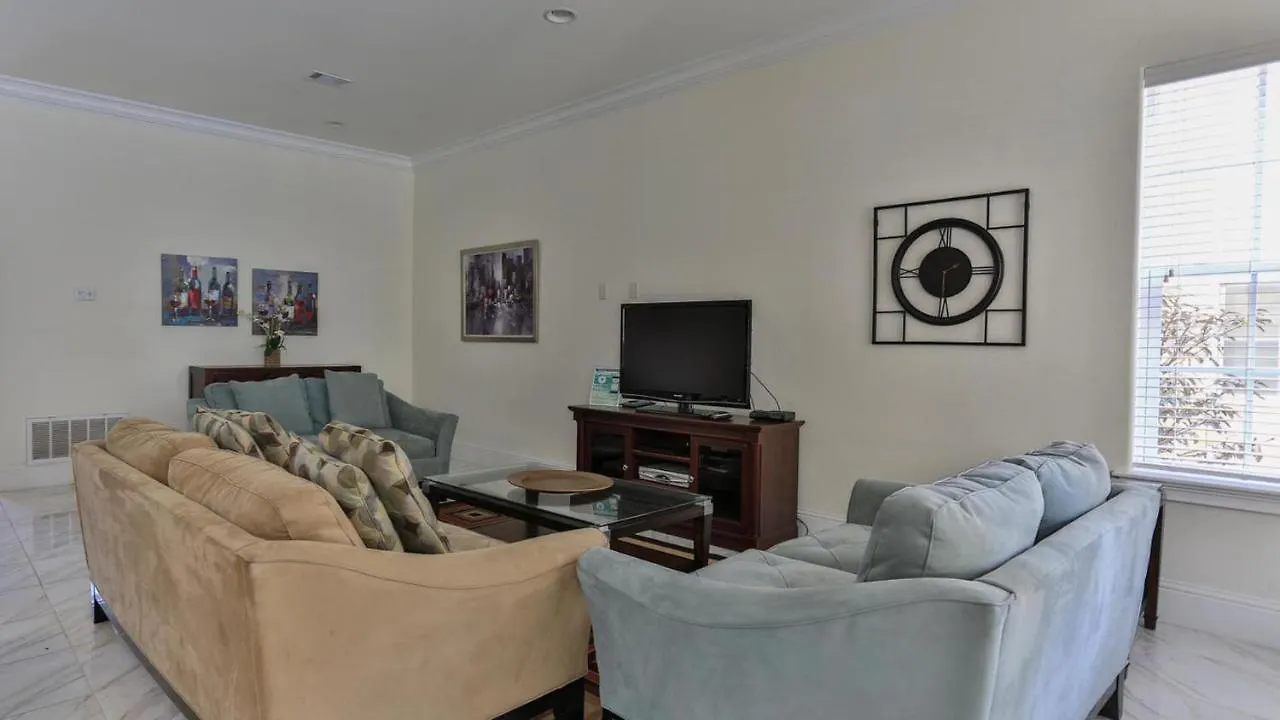 Holiday home Playa Blanca - Steps To The Beach Sleeps 14 Has Community Pool Destin United States