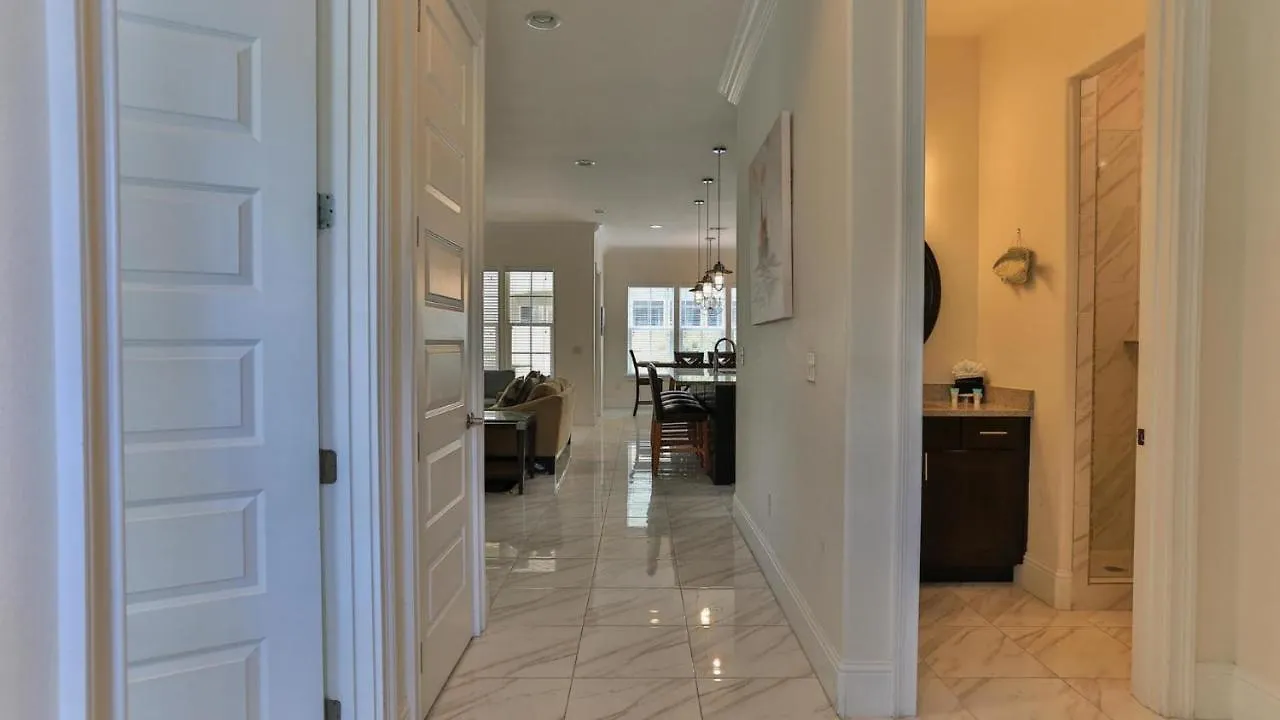 Playa Blanca - Steps To The Beach Sleeps 14 Has Community Pool Destin Holiday home