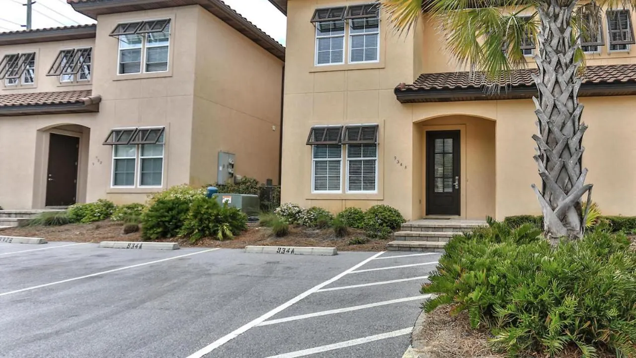 Playa Blanca - Steps To The Beach Sleeps 14 Has Community Pool Destin Holiday home