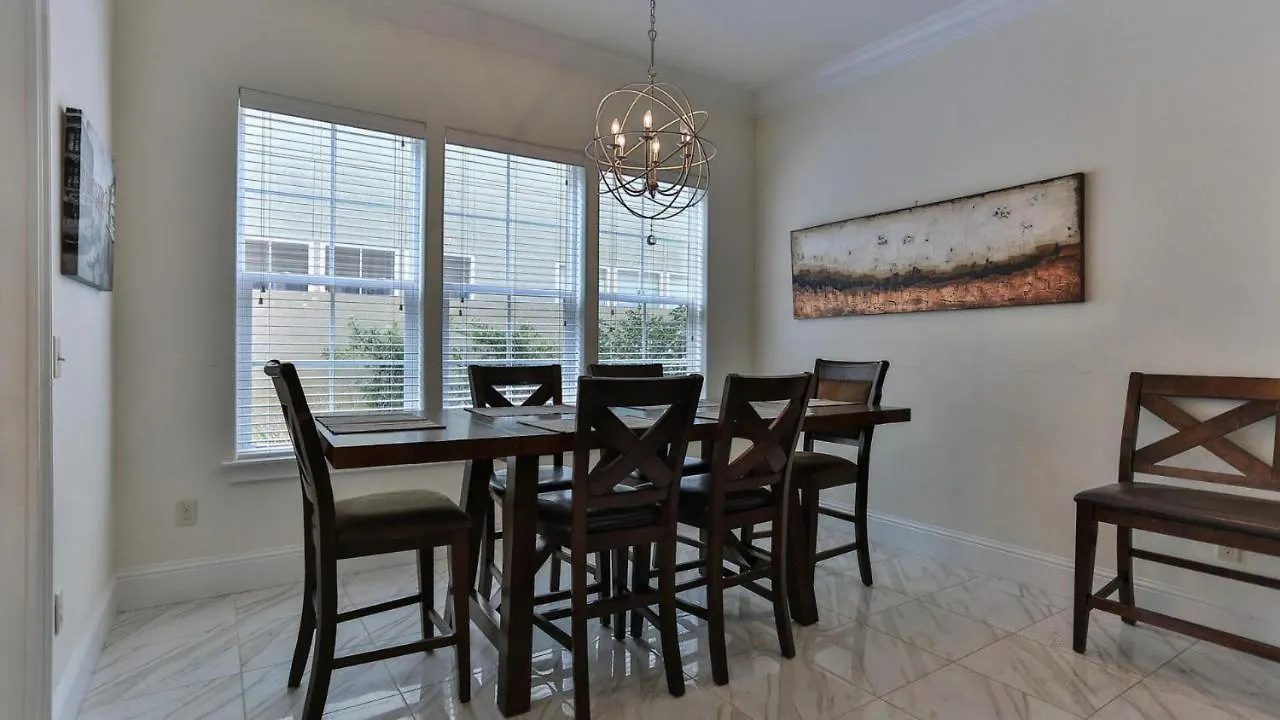 Playa Blanca - Steps To The Beach Sleeps 14 Has Community Pool Destin Holiday home